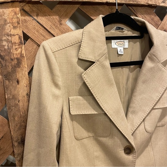 Talbots Tan Wool Blazer With Slight Stretch Size 10 - Picture 3 of 10
